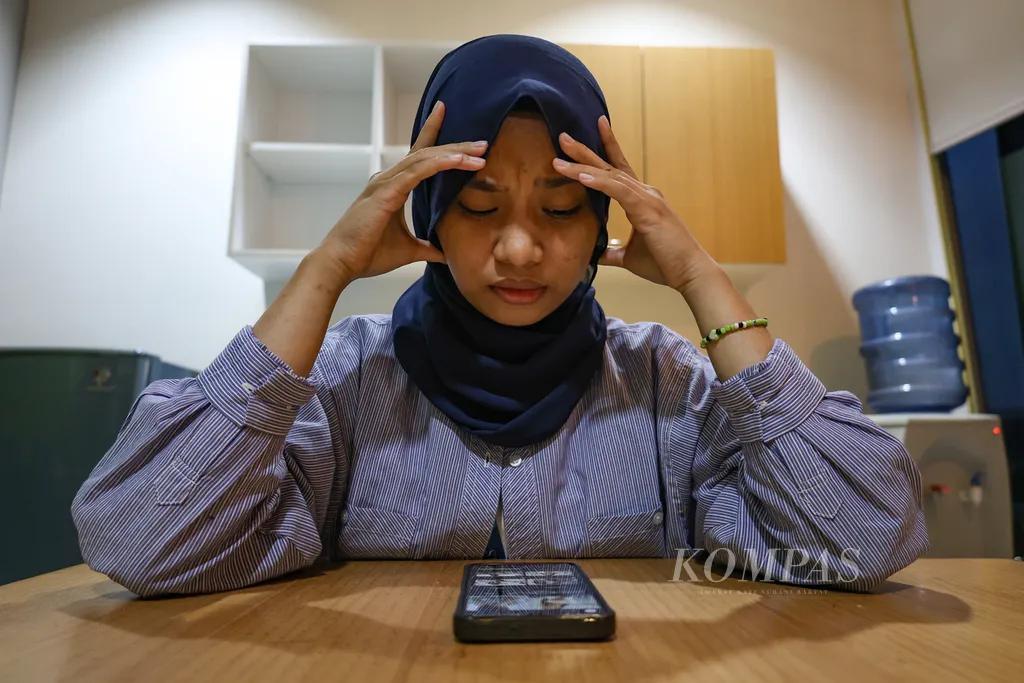 7 Dampak Utama Utang Pinjol yang Meningkatnya Gaya Hidup Tak Sesuai Isi Dompet